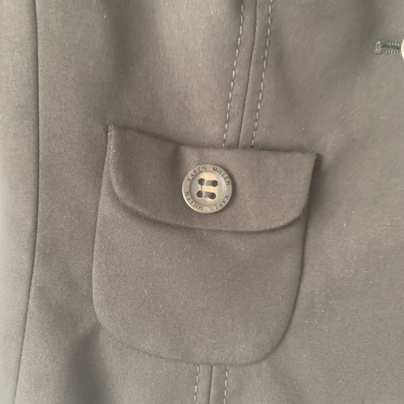 Black cropped blazer - Picture 3 of 8